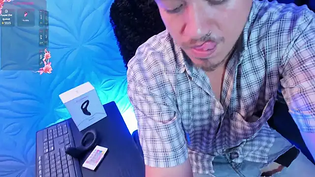 juanmechanic  online show from May 8, 5:55 am