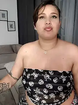 Snapshot of Laureen_se chatting on July 17, 5:26 am Laureen se online show from July 17, 5:26 am