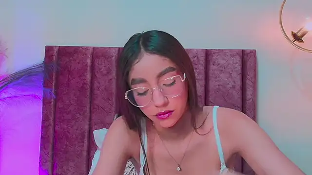 IvyJhons online show from November 14, 11:58 am