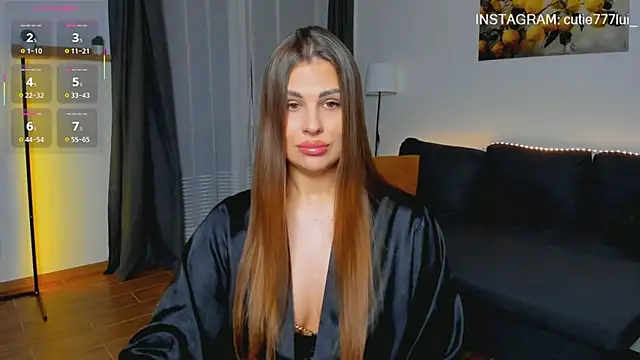 Cutie Lui online show from November 18, 2:53 pm