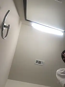 huhgtr online show from April 5, 6:42 am