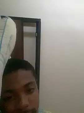 huhgtr online show from February 21, 8:55 pm