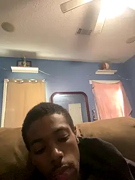 huhgtr online show from November 28, 7:25 pm