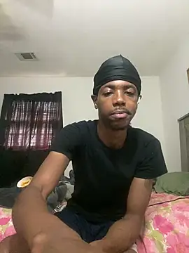 huhgtr online show from April 18, 8:42 pm