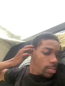 huhgtr online show from March 28, 5:36 pm