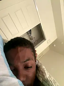 huhgtr online show from November 18, 7:50 pm