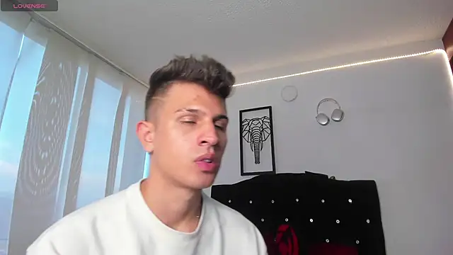 kevin ahss online show from November 7, 10:24 pm