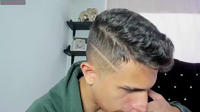 kevin ahss online show from April 15, 8:42 pm