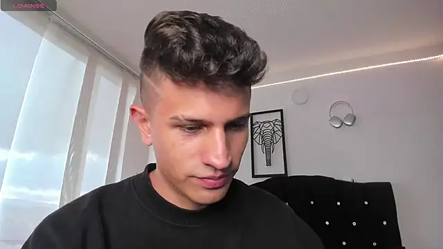 kevin ahss online show from October 25, 9:37 pm