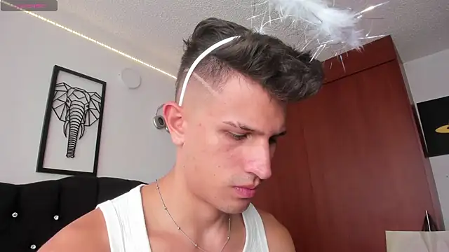 kevin ahss online show from October 31, 7:43 pm