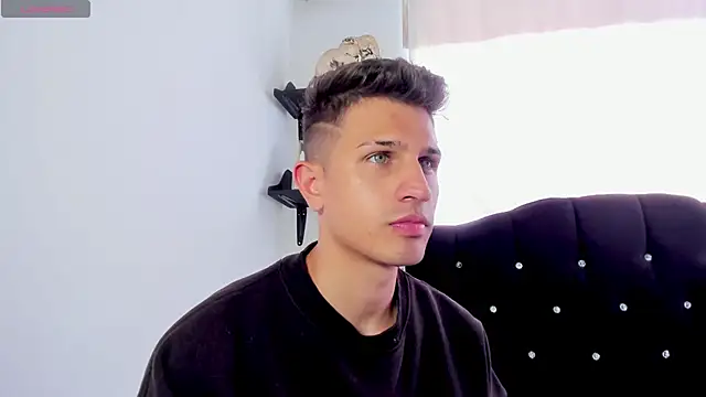 kevin ahss online show from April 6, 8:10 pm