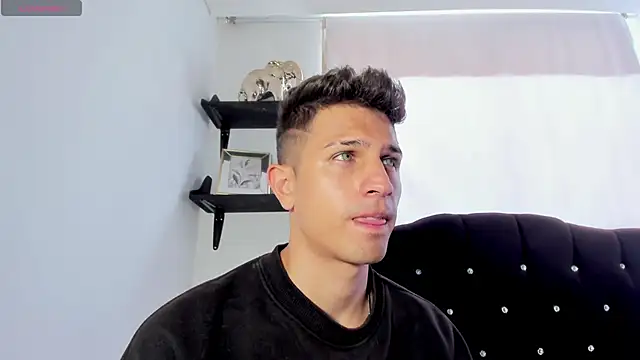 kevin ahss online show from April 8, 5:03 pm