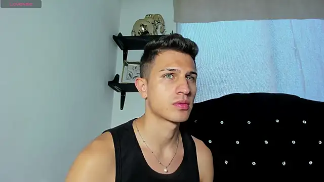 kevin ahss online show from April 22, 11:00 pm