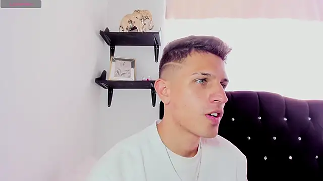 kevin ahss online show from April 14, 8:58 pm