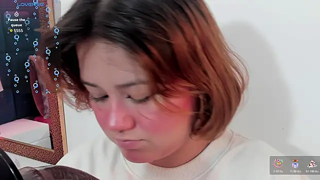 isa grey  online show from November 16, 10:24 pm