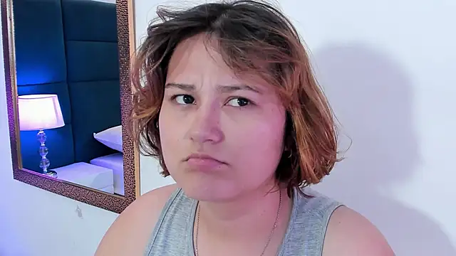 isa grey  online show from November 10, 4:39 am