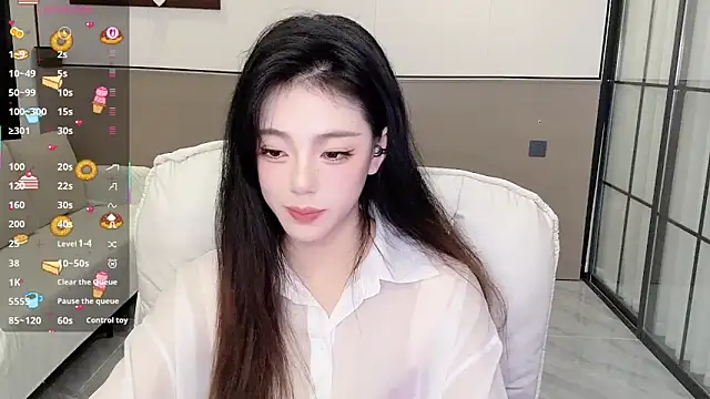 Sandy Uu online show from September 22, 9:37 am