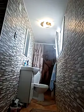 Snapshot of Necunoscutul001 chatting on September 13, 10:15 am Necunoscutul001 online show from September 13, 10:15 am