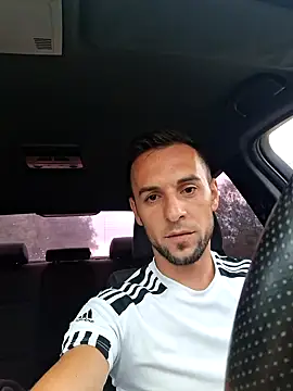 Snapshot of Necunoscutul001 chatting on September 14, 4:46 am Necunoscutul001 online show from September 14, 4:46 am