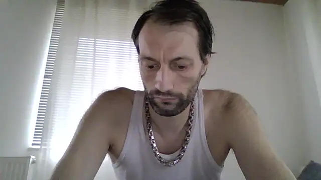 Snapshot of XLBarehengst chatting on October 25, 8:46 am XLBarehengst online show from October 25, 8:46 am