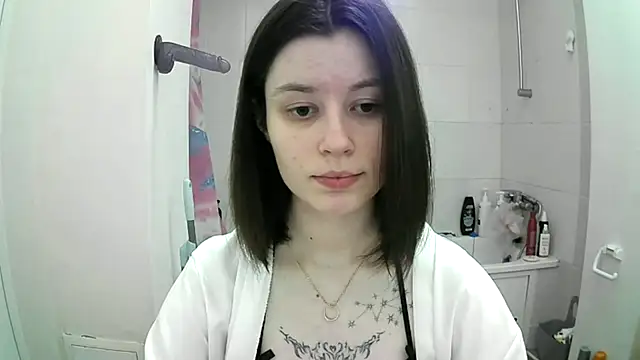 EdlinEngelby online show from October 2, 4:54 pm