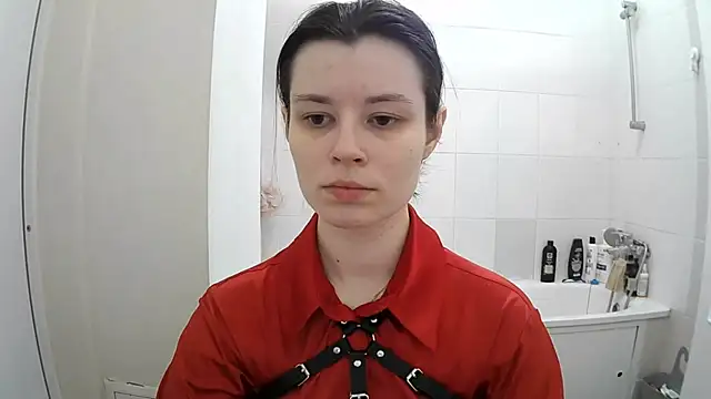 EdlinEngelby online show from November 10, 3:28 pm