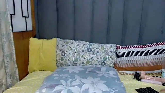 MrsMxx25 online show from February 28, 7:52 am