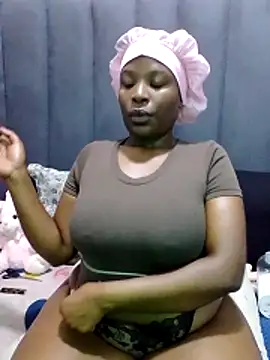 MrsMxx25 online show from October 23, 4:11 am