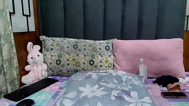 MrsMxx25 online show from February 11, 7:03 pm