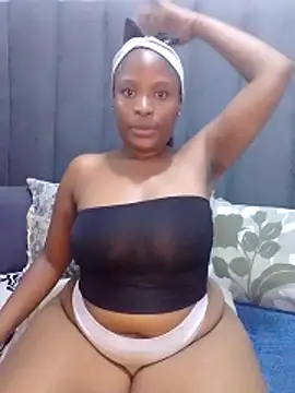 Snapshot of MrsMxx25 chatting on October 8, 9:15 pm MrsMxx25 online show from October 8, 9:15 pm