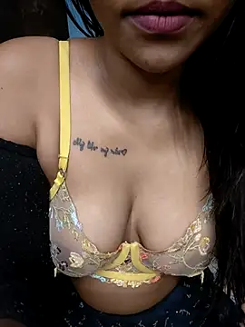 Snapshot of Ema-01 chatting on November 15, 3:38 pm Ema-01 online show from November 15, 3:38 pm