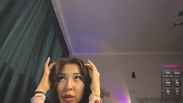 Snapshot of devaivy chatting on September 27, 11:27 am devaivy online show from September 27, 11:27 am