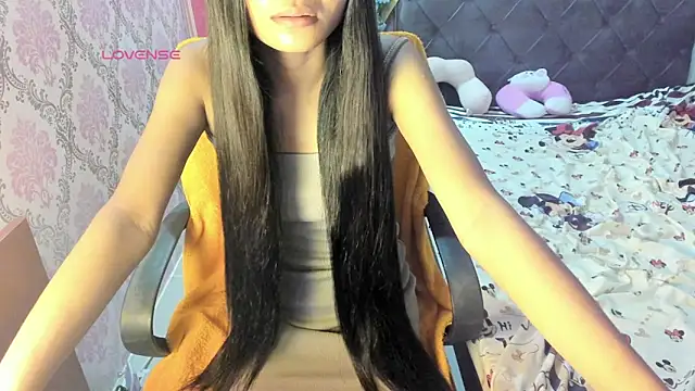 Mica Jones online show from June 14, 10:55 pm