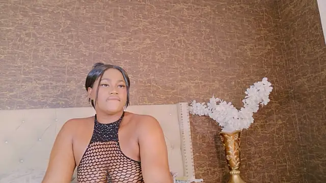 kaylie mitchel online show from October 15, 11:35 pm