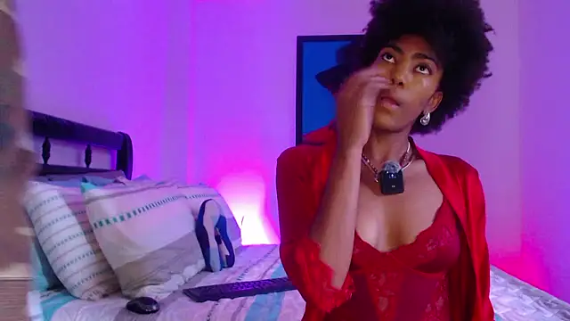 lucyymaximo online show from March 12, 7:51 pm