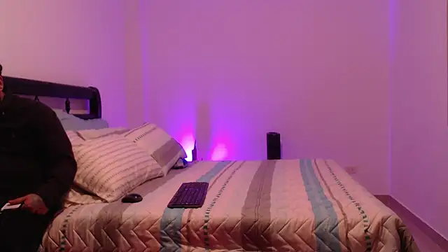 lucyymaximo online show from March 7, 12:39 am