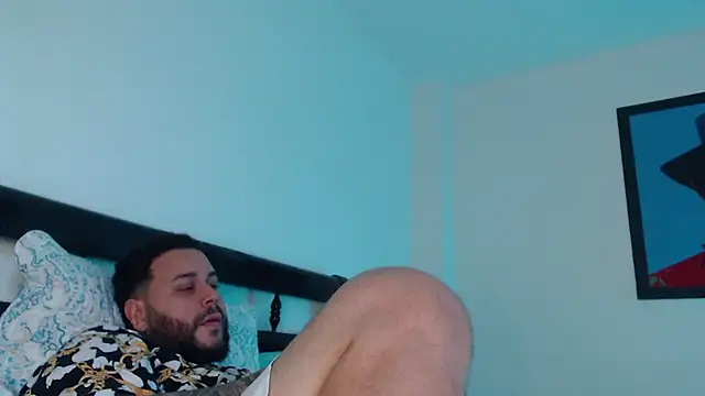 lucyymaximo online show from April 10, 10:50 pm