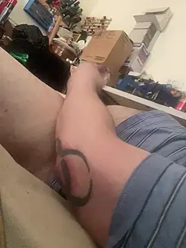 shakeweight online show from March 6, 5:52 pm