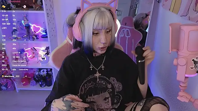 Snapshot of Nana_stolass chatting on May 15, 8:12 am Nana stolass online show from May 15, 8:12 am