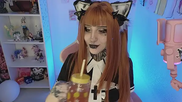 Snapshot of Nana_stolass chatting on April 29, 8:37 pm Nana stolass online show from April 29, 8:37 pm