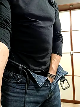 singolo discreto online show from February 9, 10:02 am