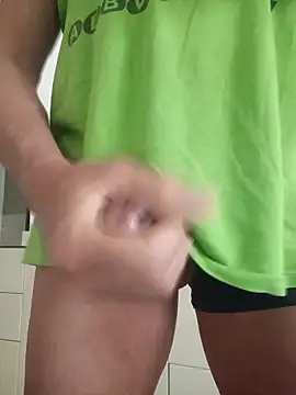 singolo discreto online show from April 7, 6:37 am