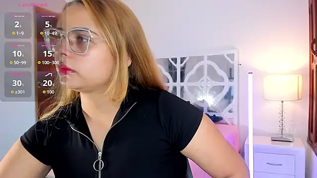 MikaelaStone online show from November 28, 12:49 pm