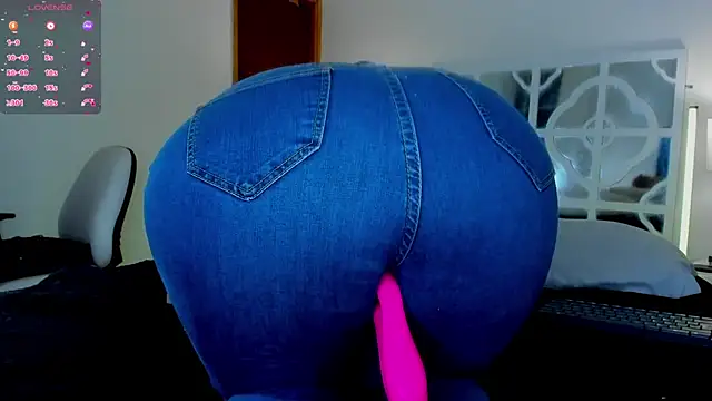 MikaelaStone online show from January 5, 5:27 pm