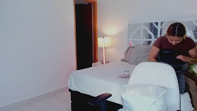 MikaelaStone online show from November 29, 12:38 pm