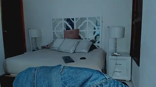 MikaelaStone online show from January 31, 7:12 pm