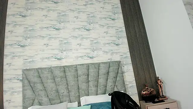 ShanelEvans online show from November 28, 6:41 pm