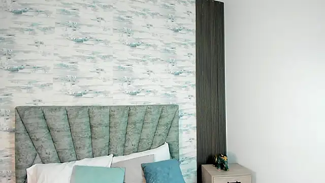 ShanelEvans online show from October 22, 6:40 pm