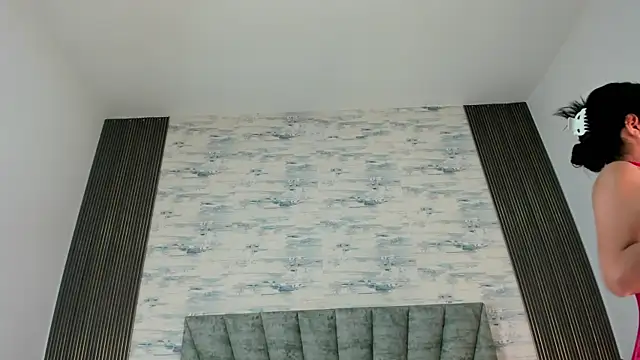 ShanelEvans online show from December 1, 6:09 pm