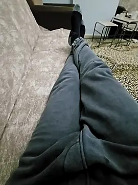 fena-sikerimmm online show from March 3, 9:11 pm